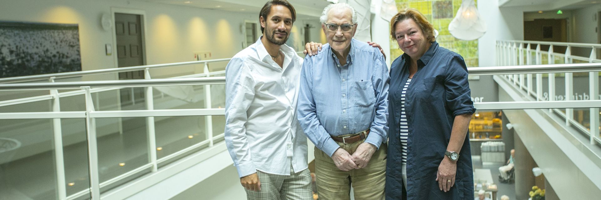 Oeuvreboek en expositie Auke Hofstede, bewoner ZINN locatie De Brink 