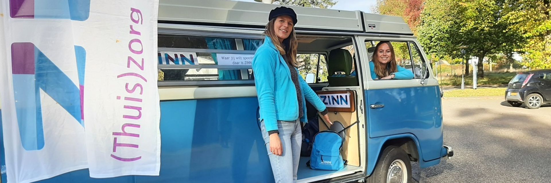  ZINN werft personeel in VW busje bij de voordeur