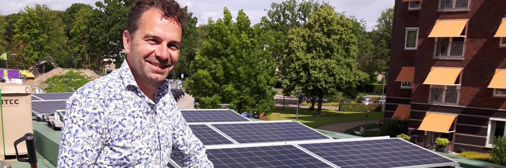 Laat de zon maar schijnen; meer dan 1.000 zonnepanelen op daken van ZINN