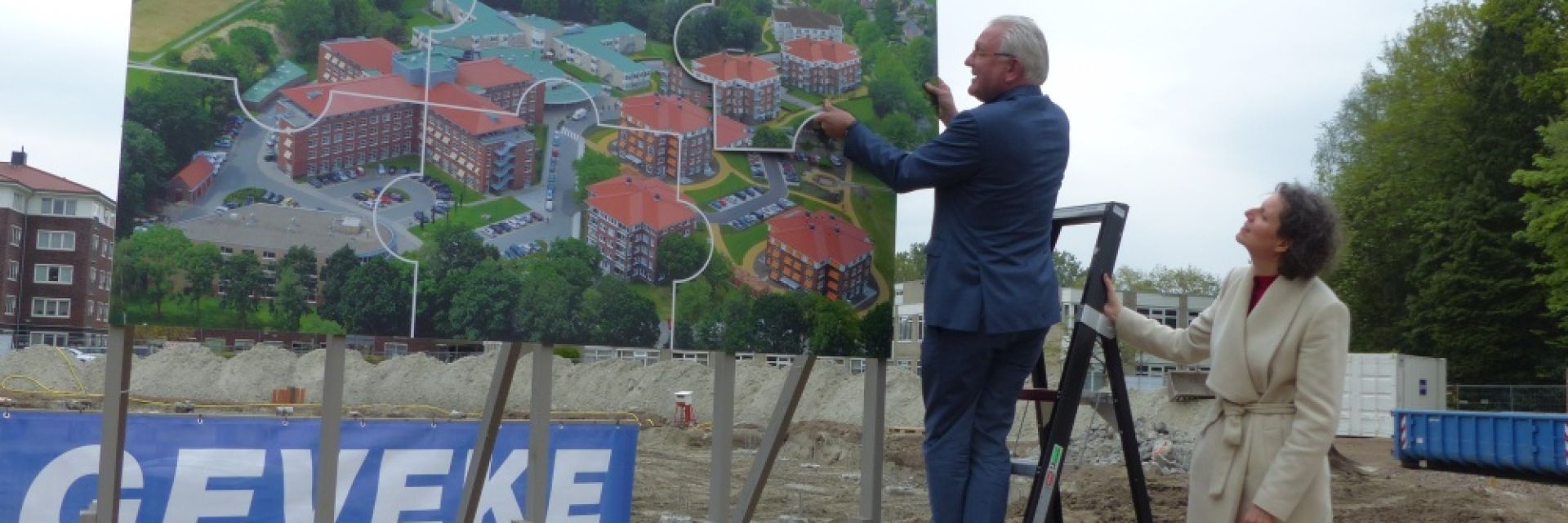 Bouw nieuwe woontorens voor ouderen feestelijk gestart